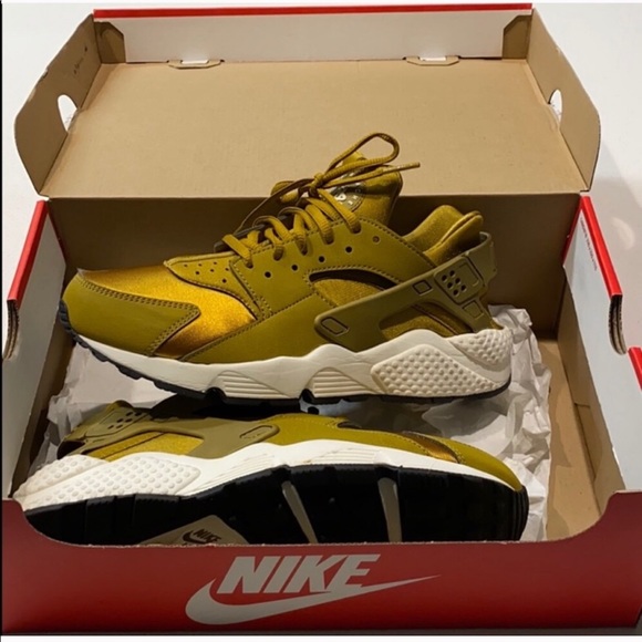 nike air huarache limited edition